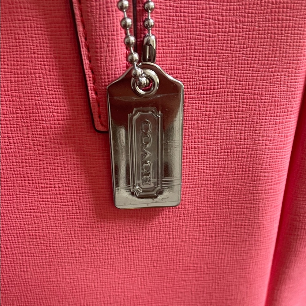 Coach Saffiabo Coral Leather Zioped Tote L1220-23821 - Picture 3 of 16